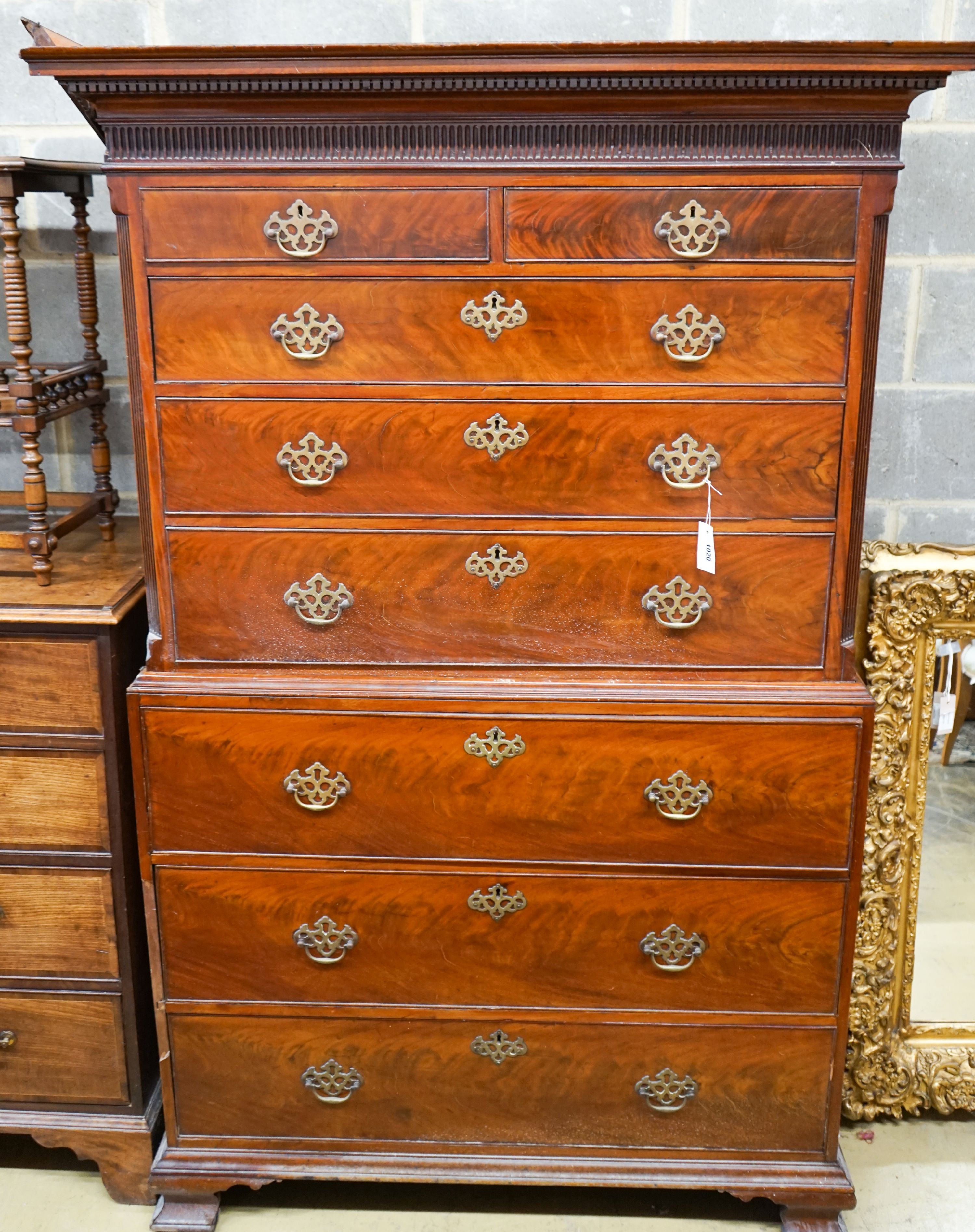 A George III mahogany chest on chest, width 124cm, depth 61cm, height 191cm